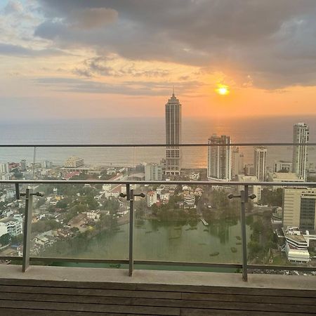 Altair Luxury Colombo By Miracle Appartement Buitenkant foto