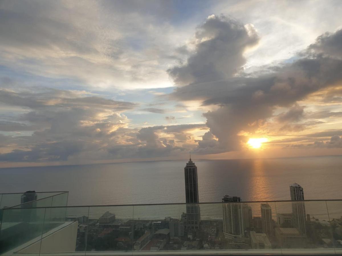 Altair Luxury Colombo By Miracle Appartement Buitenkant foto