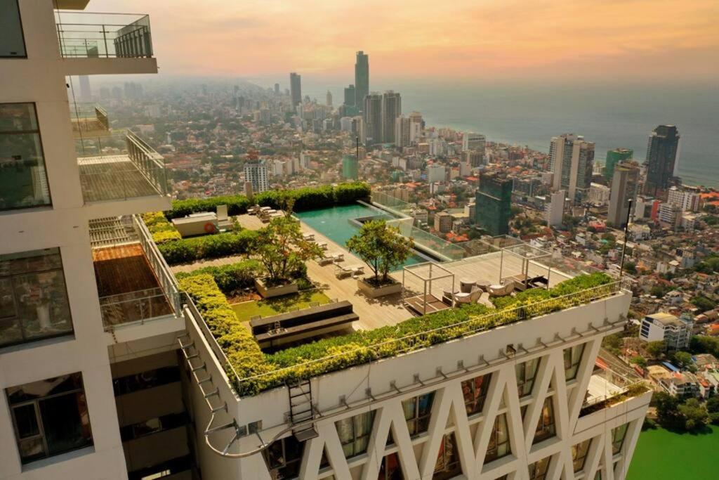 Altair Luxury Colombo By Miracle Appartement Buitenkant foto