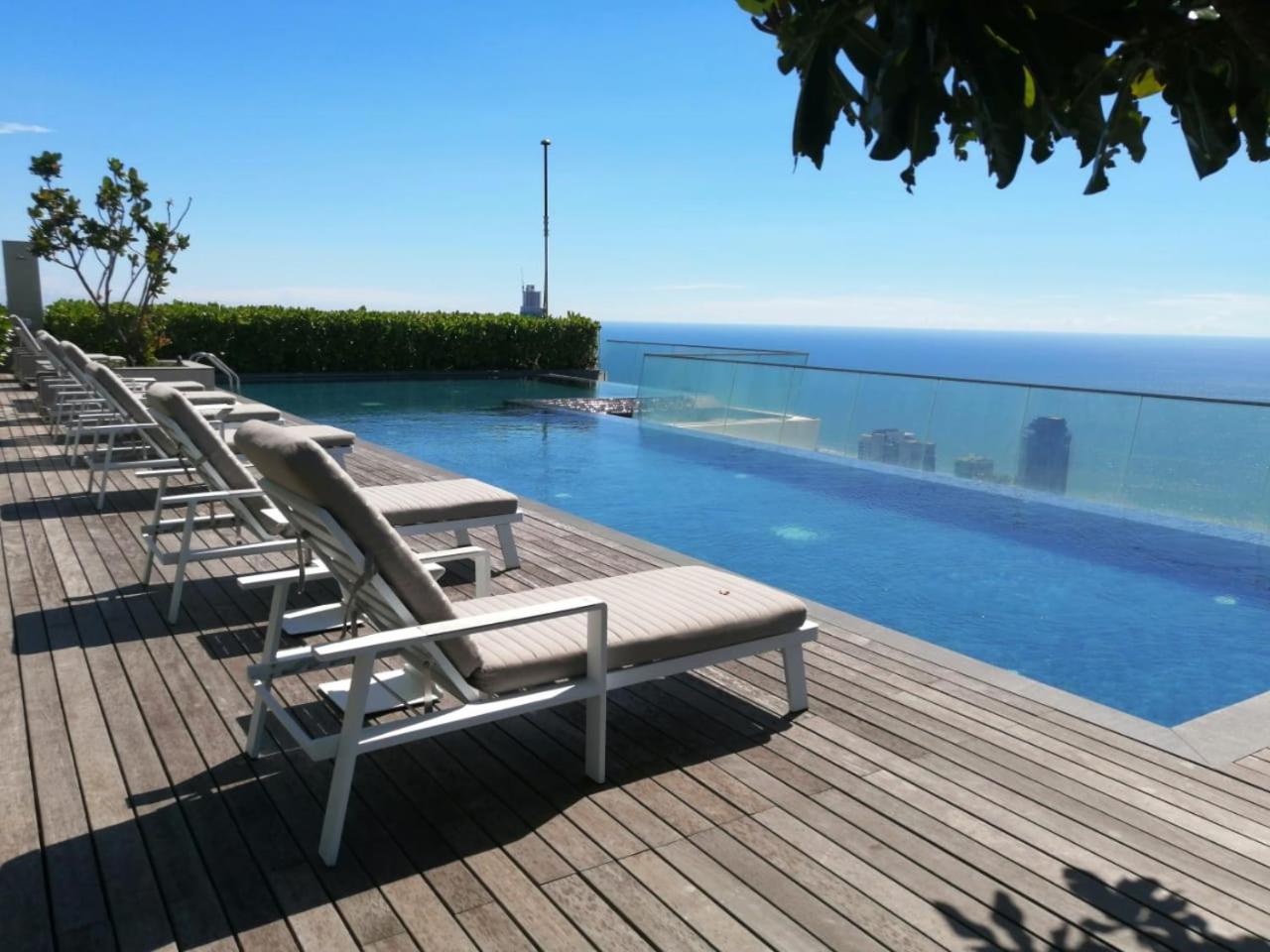 Altair Luxury Colombo By Miracle Appartement Buitenkant foto